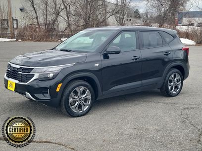 Used 2024 Kia Seltos LX
