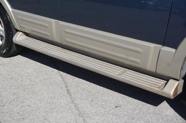 Used 2004 Ford Expedition Eddie Bauer RWD image 14