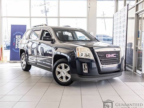 Used 2015 GMC Terrain SLE w/ Safety Package FWD image 3