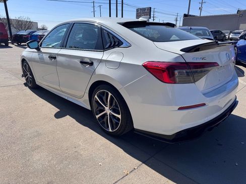 Used 2024 Honda Civic Touring image 15