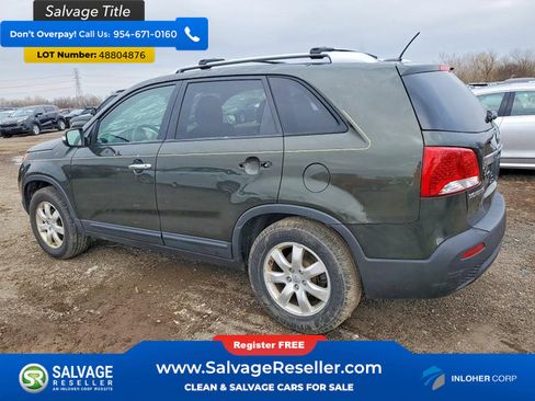 Used 2013 Kia Sorento LX w/ Convenience Pkg image 3