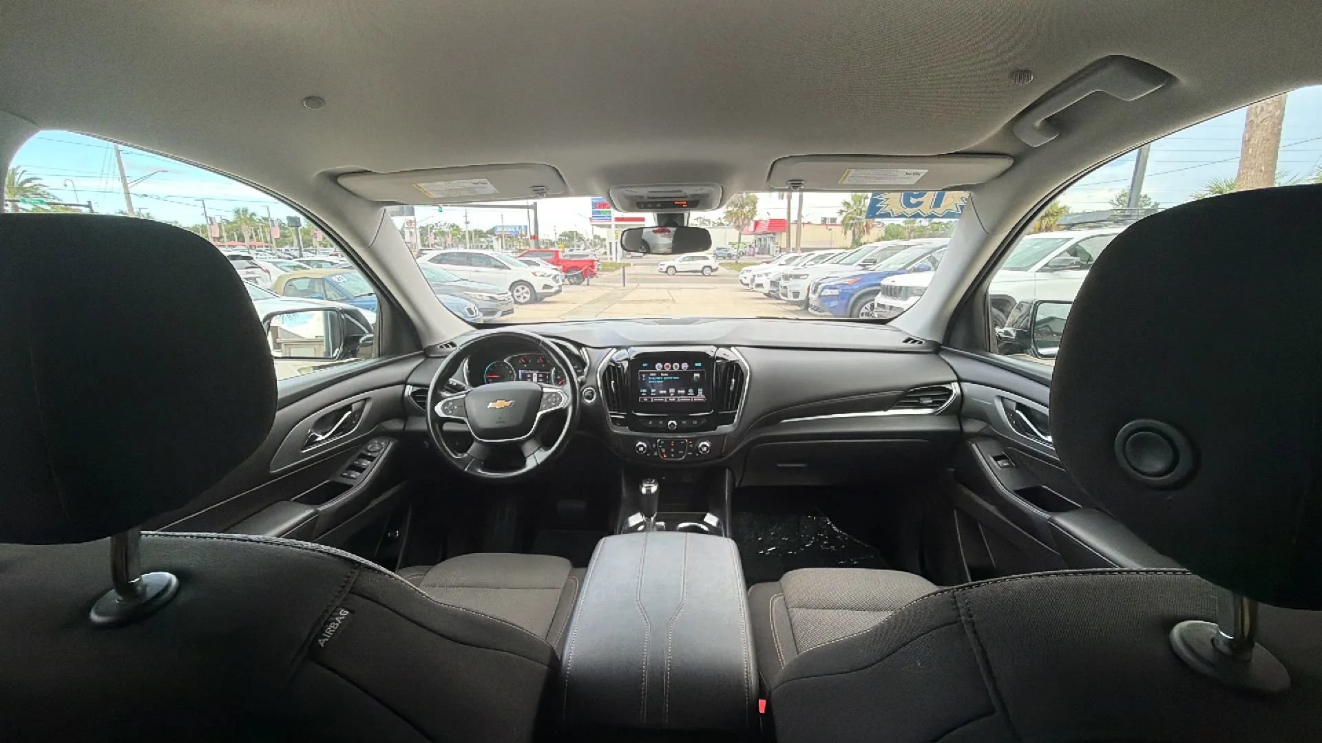 Used 2019 Chevrolet Traverse LT AWD/4WD image 9