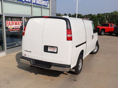 New 2026 Chevrolet Express 2500 w/ Enhanced Convenience Package RWD image 33
