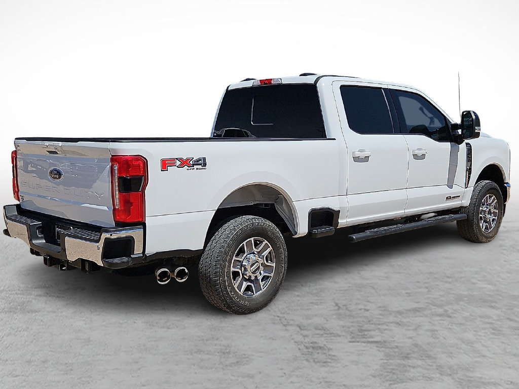 Used 2024 Ford F250 Lariat w/ FX4 Off-Road Package AWD/4WD image 11