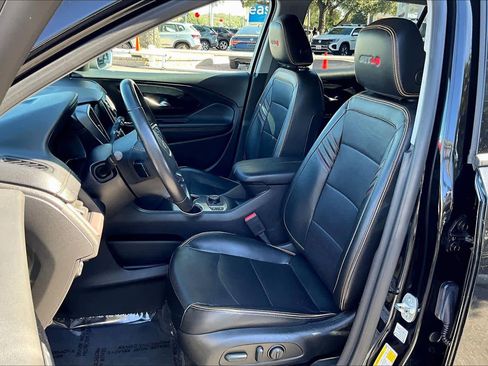 Used 2022 GMC Terrain AT4 image 8