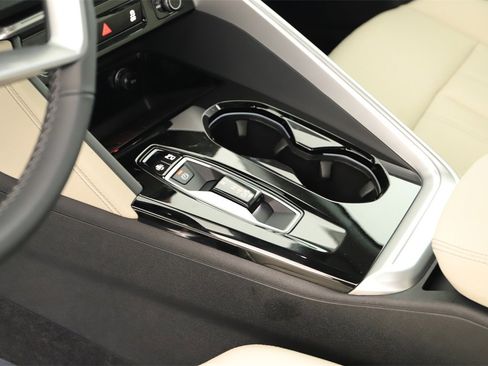 New 2025 Audi Q5 Premium Plus image 17