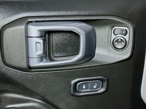 Used 2023 Jeep Wrangler Unlimited w/ 8.4" Radio Group AWD/4WD image 15
