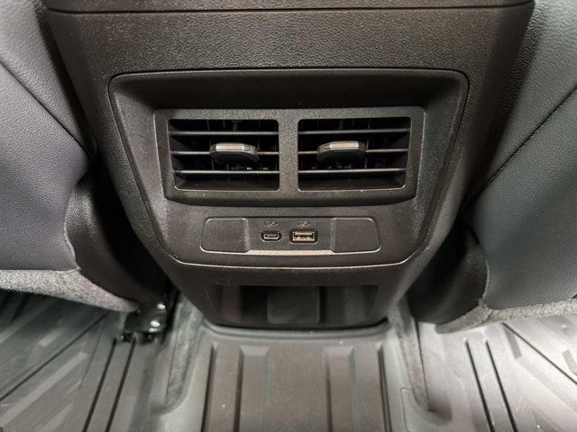 Used 2024 GMC Canyon AT4 AWD/4WD image 21