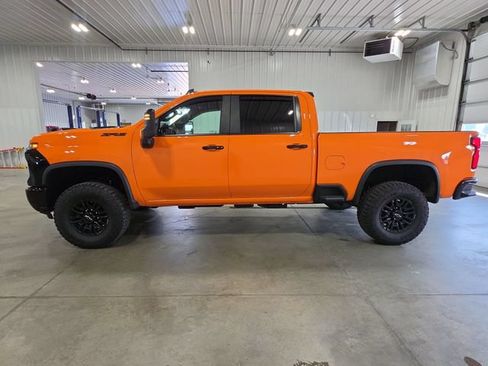 Used 2026 Chevrolet Silverado 2500 ZR2 AWD/4WD image 5