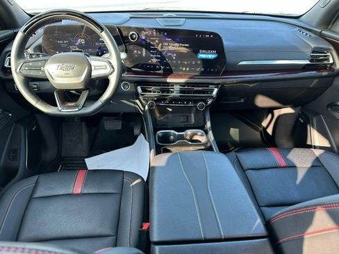 Certified 2024 Chevrolet Traverse RS image 14