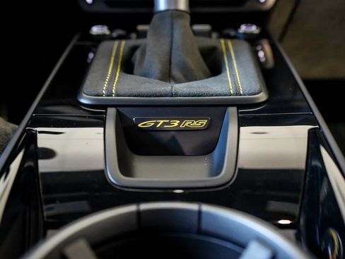 Certified 2025 Porsche 911 GT3 RS image 23
