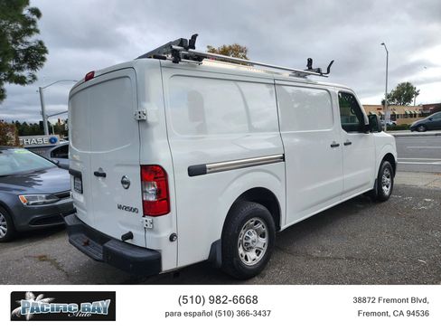 Used 2020 Nissan NV 2500 SV image 7