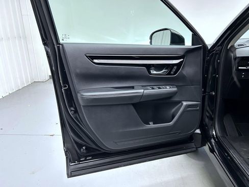 Used 2025 Honda CR-V EX-L image 9