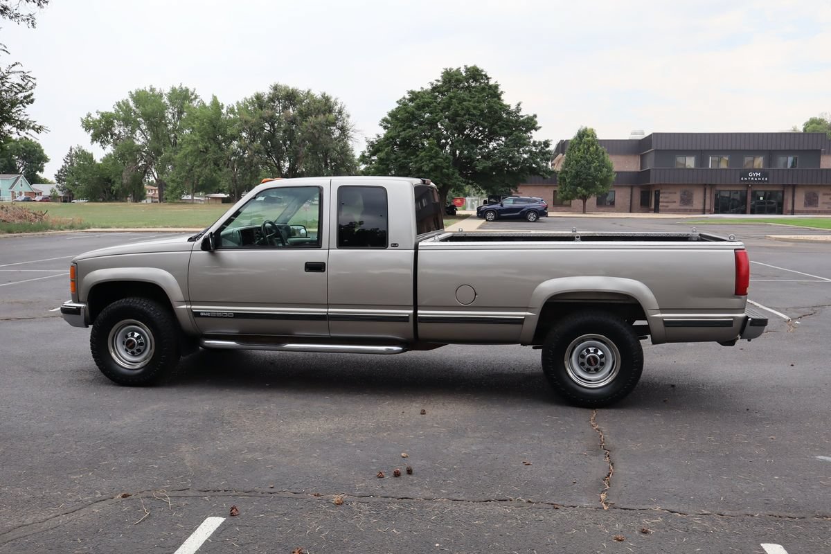 Used 1998 GMC Sierra 2500 4x4 Extended Cab w/ Marketing Option Pkg 3 image 9
