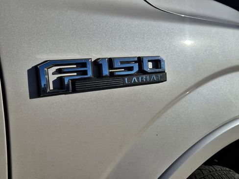 Used 2019 Ford F150 Lariat w/ Trailer Tow Package image 4