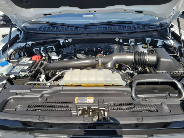 Certified 2025 Ford Expedition Active AWD/4WD image 26