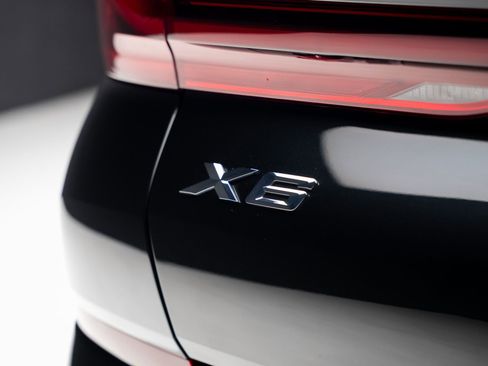 Used 2023 BMW X6 xDrive40i w/ M Sport Package image 29