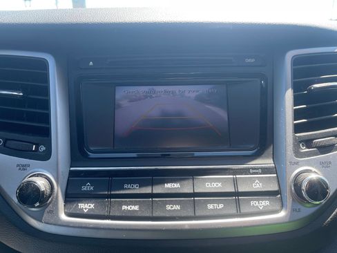 Used 2017 Hyundai Tucson SE AWD/4WD image 13