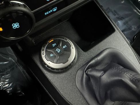 Used 2023 Ford Bronco 2-Door AWD/4WD image 63