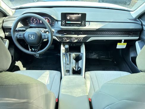 Certified 2025 Honda Accord LX image 15