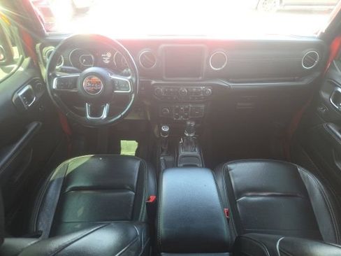 Used 2020 Jeep Wrangler Unlimited Sahara AWD/4WD image 26
