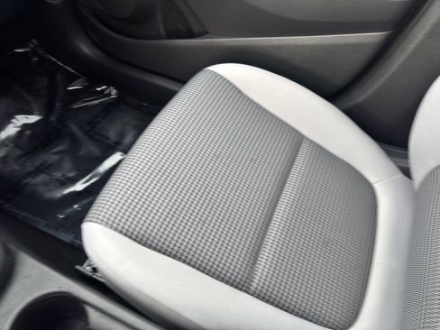 Used 2023 Hyundai Kona SE AWD/4WD image 29