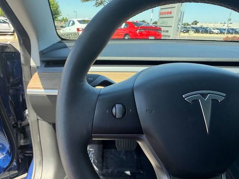 Used 2023 Tesla Model 3 Standard Range RWD image 14