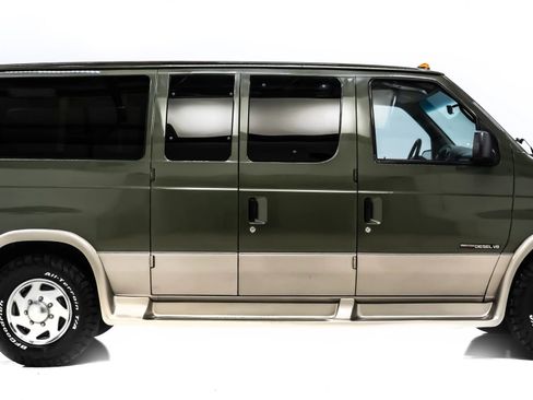 Used 2002 Ford E-350 and Econoline 350 Van image 6