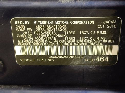 Used 2017 Mitsubishi Outlander SE image 33