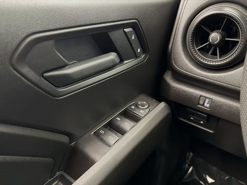 Used 2026 Chevrolet Colorado Trail Boss image 17