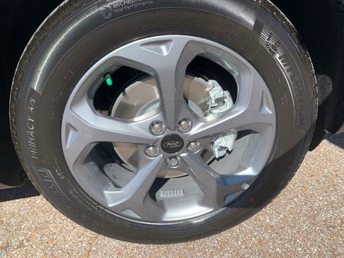 New 2026 Ford Escape ST-Line w/ Tech Pack #1 image 10