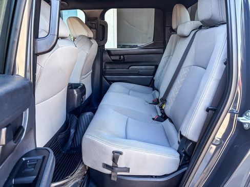 Used 2025 Toyota Tacoma SR5 AWD/4WD image 22