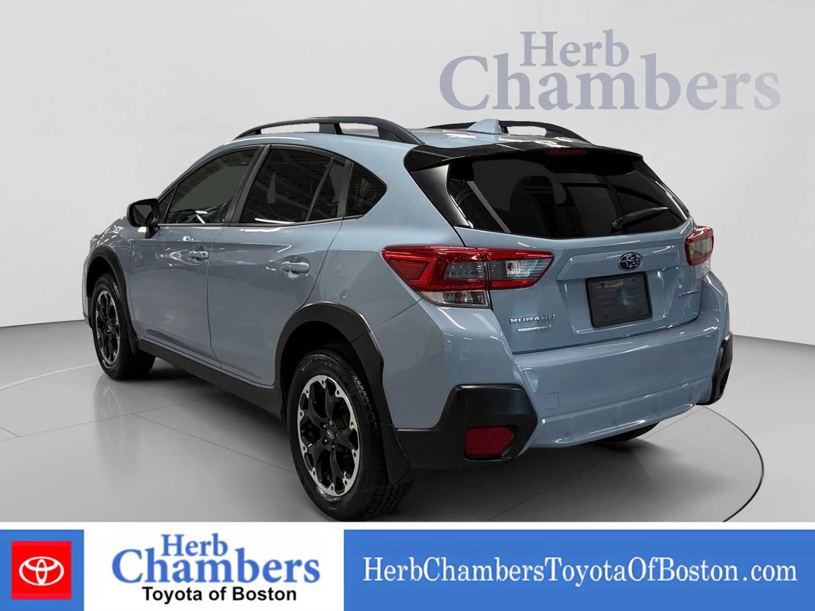 Used 2021 Subaru Crosstrek 2.0i Premium w/ Moonroof Package AWD/4WD image 3