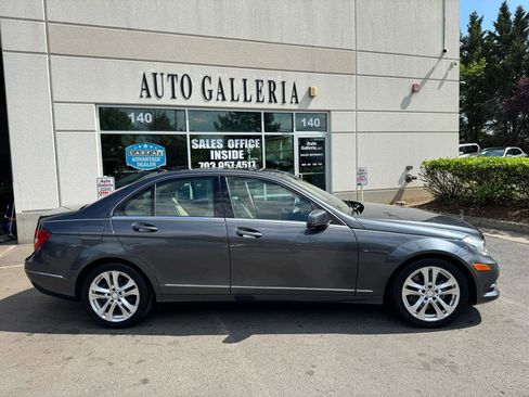 Used 2013 Mercedes-Benz C 300 Sport image 2