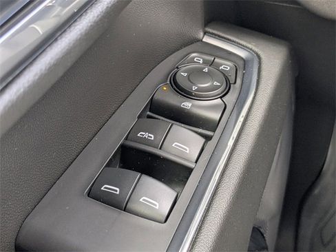 Used 2024 GMC Sierra 1500 Elevation image 25