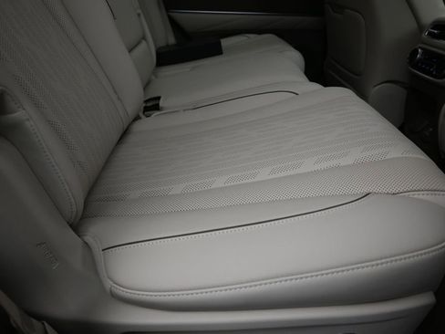 Used 2024 Genesis GV80 3.5T AWD/4WD image 23