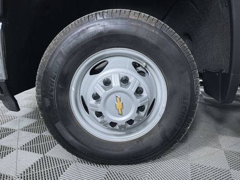 Used 2025 Chevrolet Silverado 3500 W/T AWD/4WD image 26