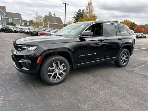 New 2025 Jeep Grand Cherokee Limited image 4