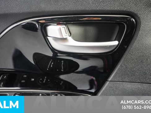 Used 2022 Kia Niro Touring Special Edition image 48