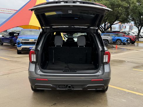Certified 2025 Ford Explorer ST-Line w/ ST-Line Street Pack AWD/4WD image 9
