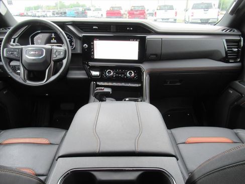 Used 2024 GMC Sierra 1500 AT4 AWD/4WD image 12