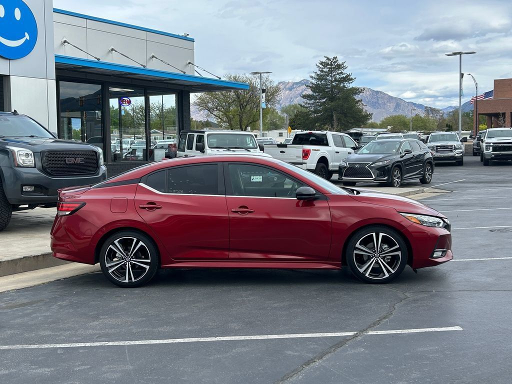 Used 2020 Nissan Sentra SR FWD image 2