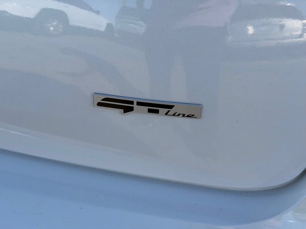 Used 2025 Kia K5 GT-Line w/ GT-Line Premium Package FWD image 8
