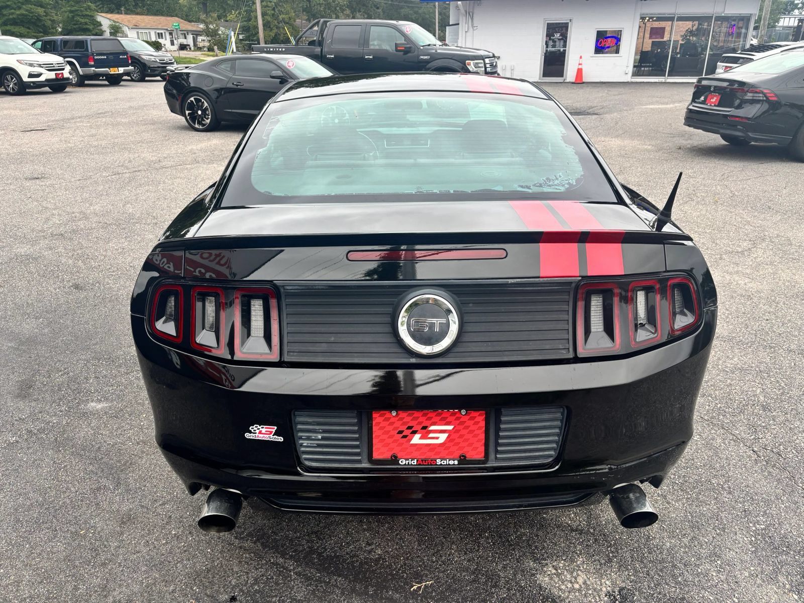 Used 2013 Ford Mustang GT RWD image 4