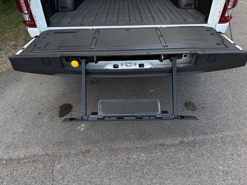 Used 2023 Ford F150 Raptor AWD/4WD image 31