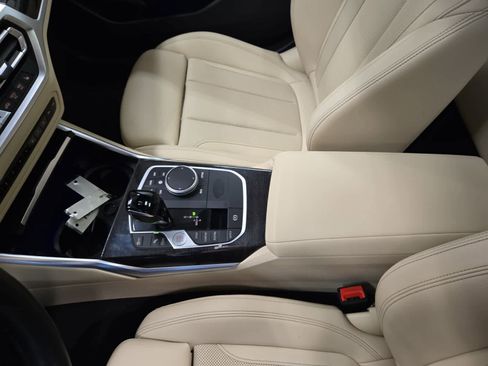 Used 2022 BMW 330i xDrive Sedan w/ Driving Assistance Package image 27