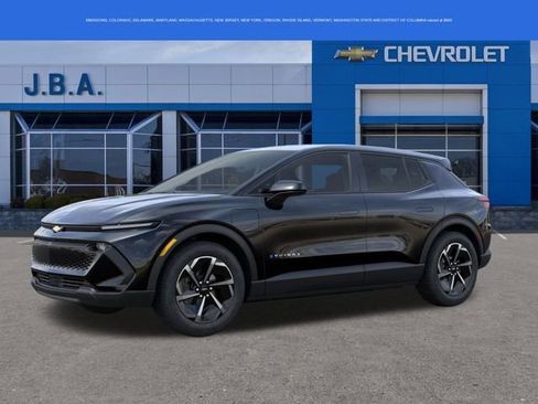 New 2026 Chevrolet Equinox EV LT image 2