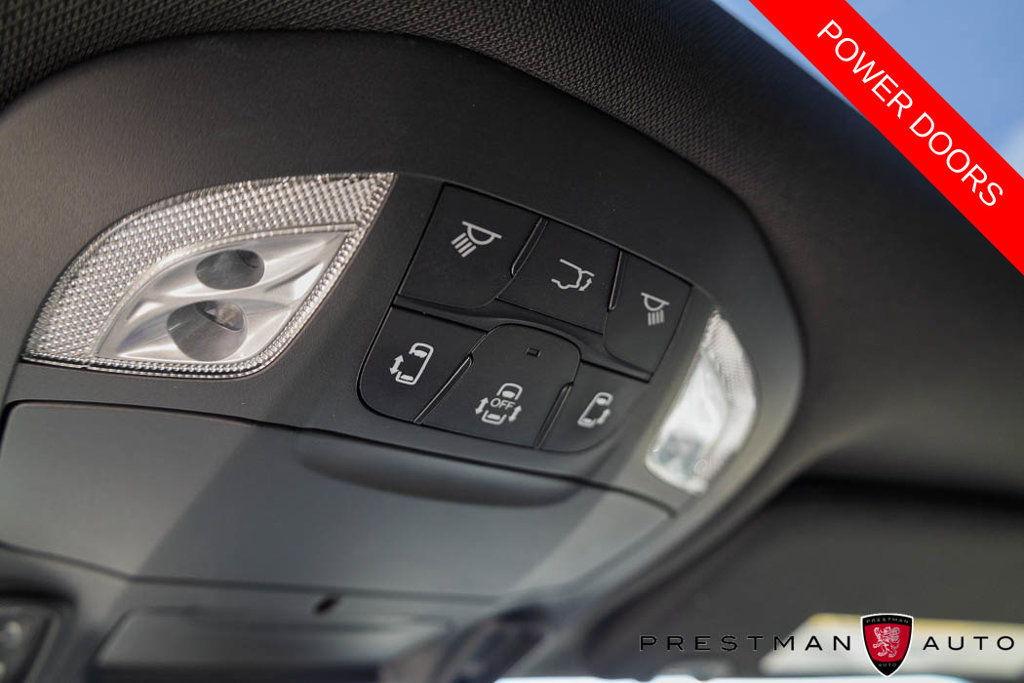 Used 2026 Chrysler Pacifica Limited FWD image 11