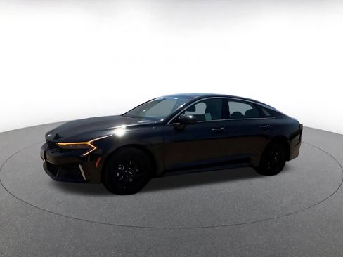 Used 2025 Kia K5 LXS FWD image 4