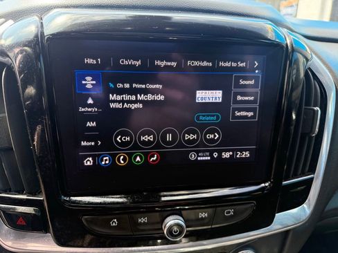 Used 2022 Chevrolet Traverse RS w/ LPO, Floor Liner Package AWD/4WD image 24